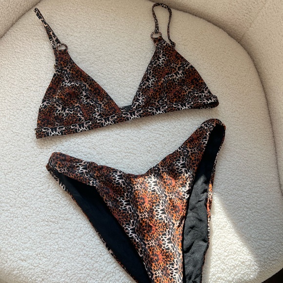 Cheetah Bikini - Picture 4 of 10